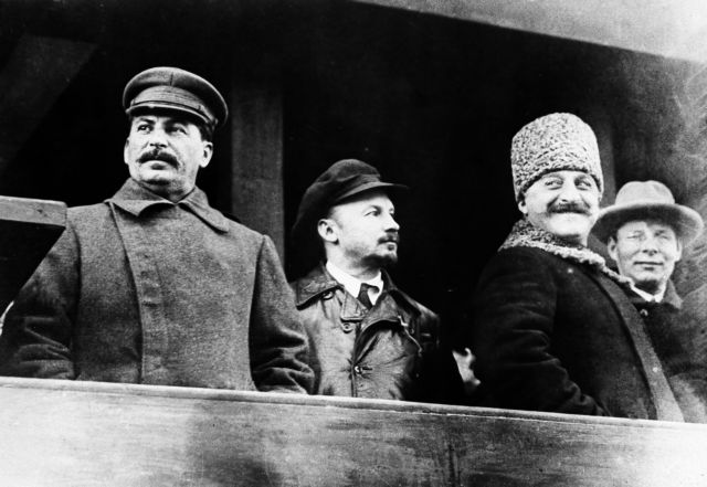 Ο Στάλιν, η παλιά διαπάλη ΚΚΕ – ΚΚΕ Εσωτερικού και οι εκκαθαρίσεις
