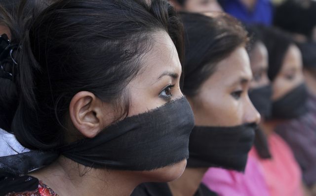 Ινδία: «Δεν έπρεπε να αντισταθεί» είπε για το θύμα του ο βιαστής – δολοφόνος