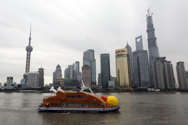 Ο κινεζικός δράκος βρυχάται στη Σανγκάη | tovima.gr