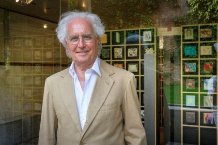 Επιστρέφει ο 82χρονος Μπένετον για την αναβίωση του brand