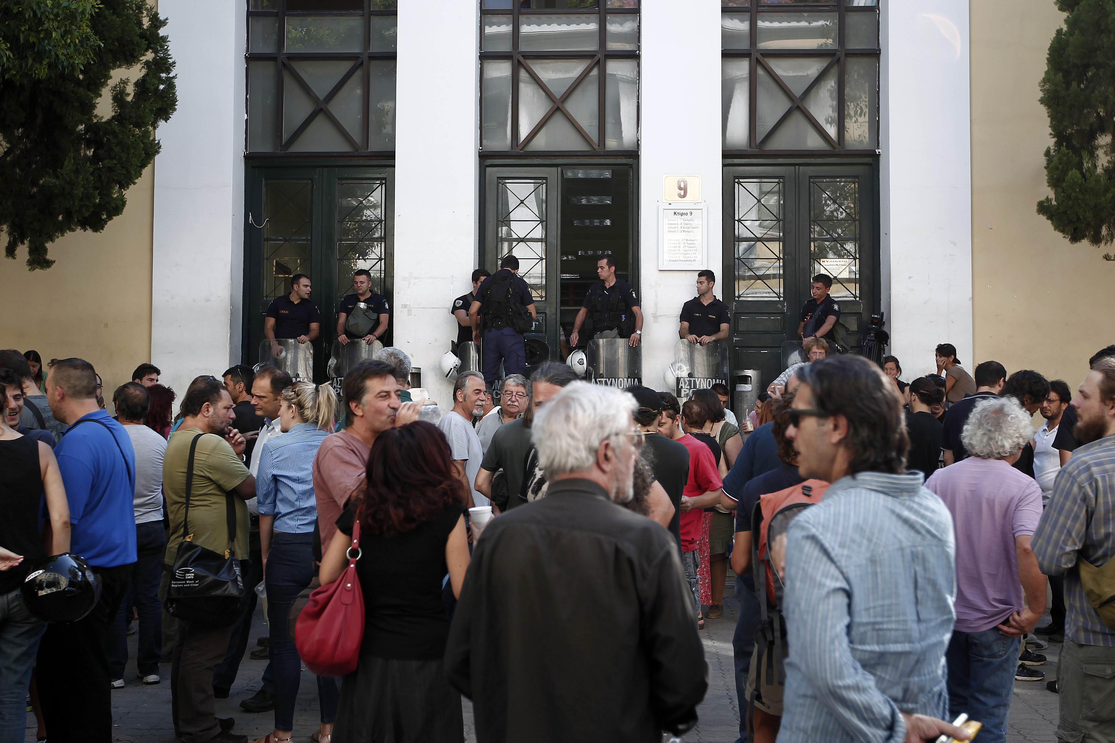 Κατηγορούμενος μαχαίρωσε γραμματέα στο Πρωτοδικείο Αθηνών