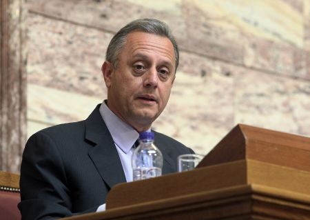 Αντ. Μπέζας:  «Δεν κλείνουμε τον ΕΟΠΥΥ»