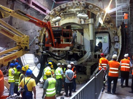 Επενδυτικό κενό απειλεί τα δημόσια έργα υποδομών