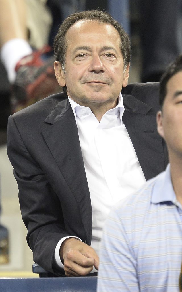 Τζον Πόλσον: Ο κερδοσκόπος που ποντάρει τώρα στην Ελλάδα