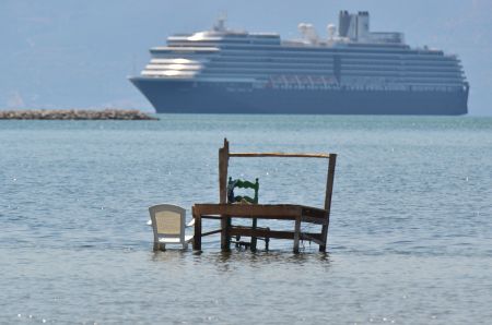 «Τρικυμία» στην αγορά της κρουαζιέρας