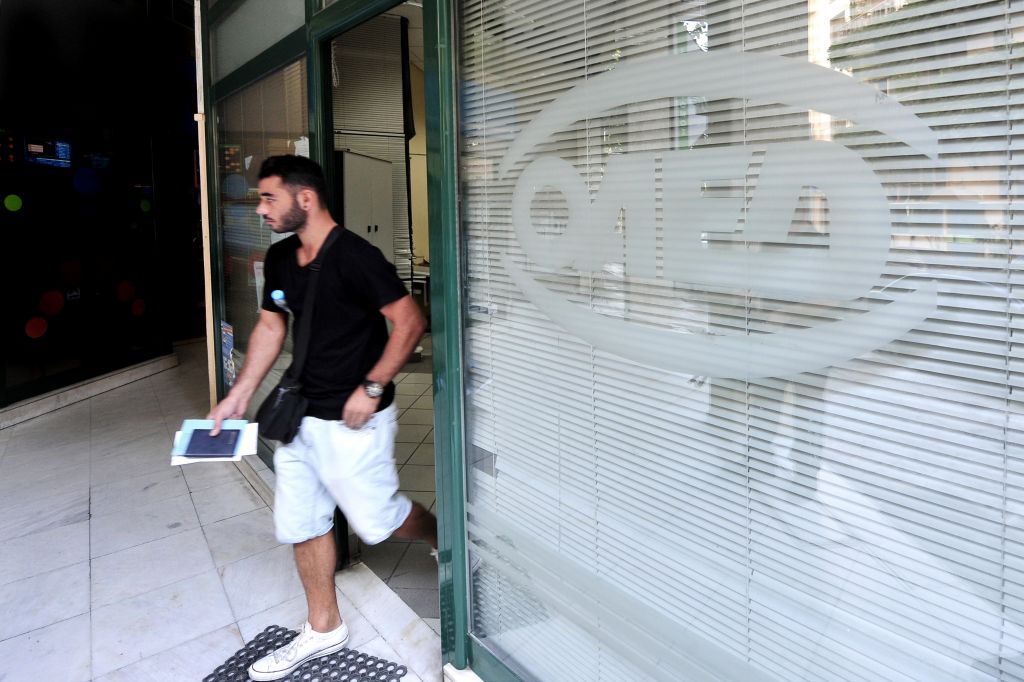 ΟΟΣΑ: «Χαμένη γενιά» δημιουργεί η ανεργία των νέων σε Ελλάδα -Ισπανία