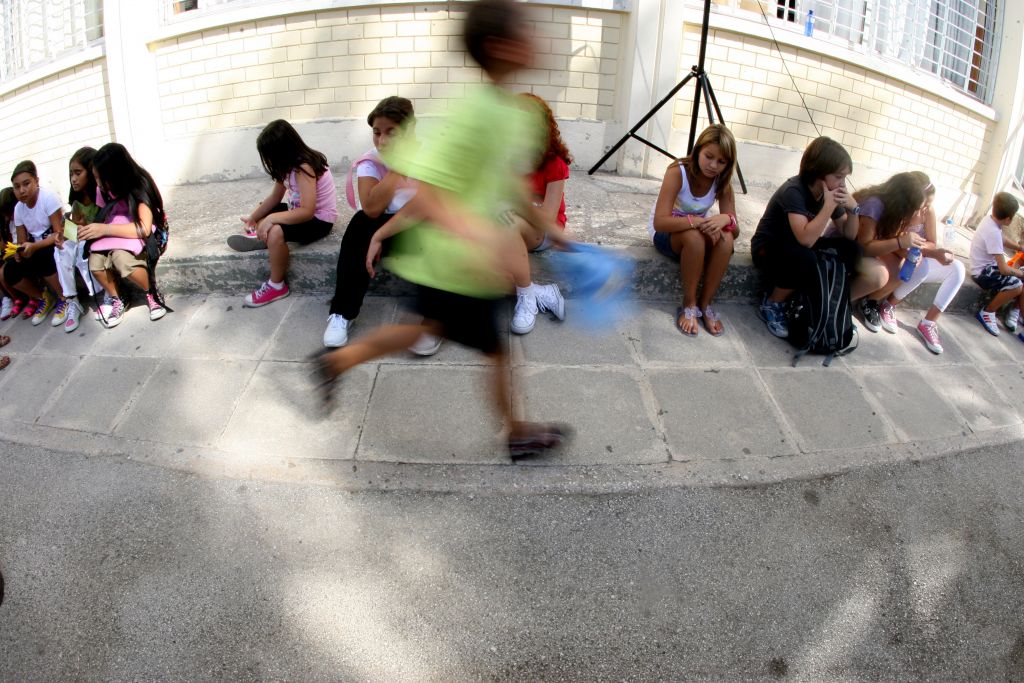 Την Τρίτη αρχίζουν οι αιτήσεις για δωρεάν παιδικές κατασκηνώσεις