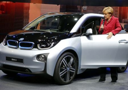 Υψηλή τάση για ηλεκτρικά αυτοκίνητα στη Γερμανία