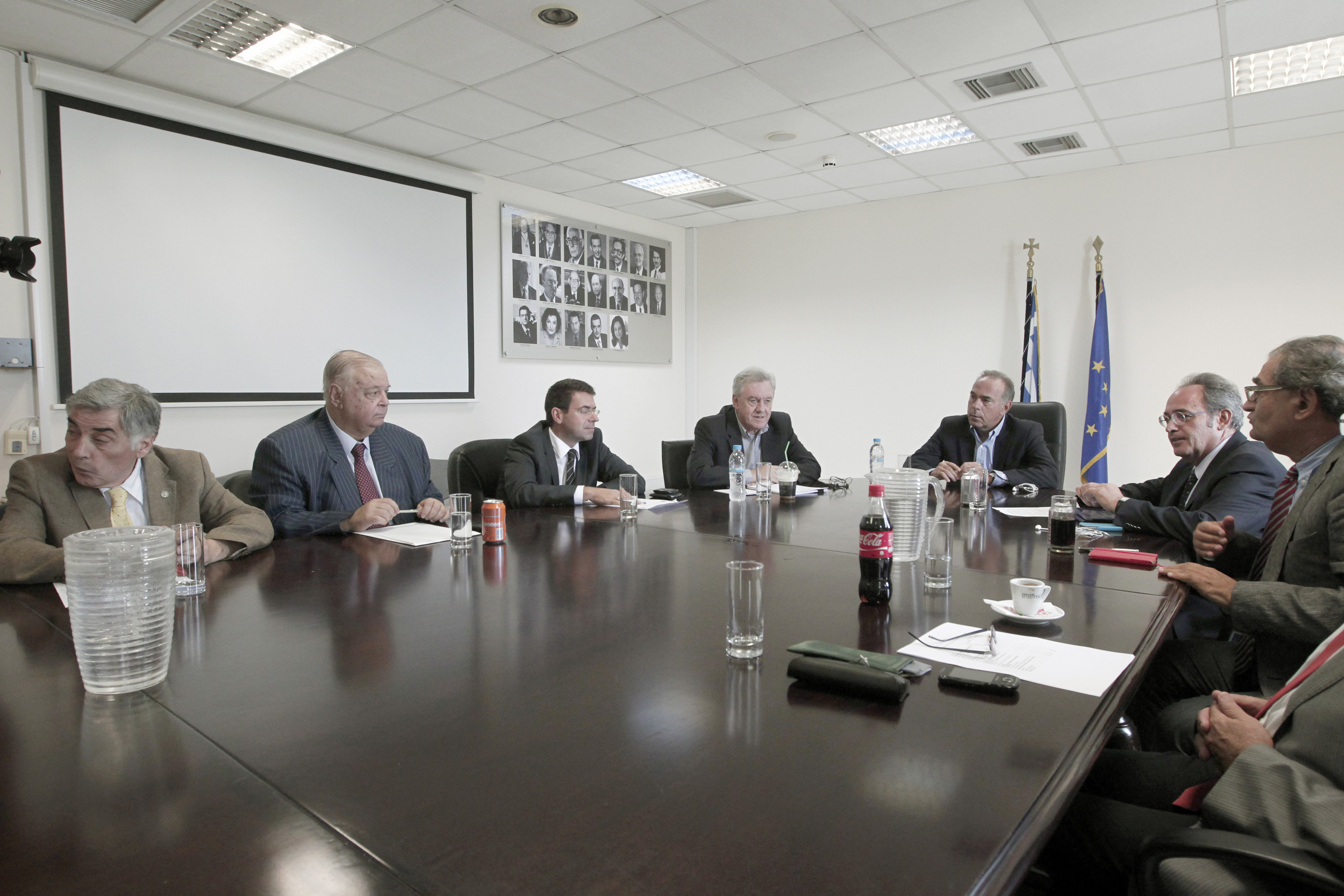 Συνάντηση πρυτάνεων – προέδρων συμβουλίων ΑΕΙ στο υπ. Παιδείας