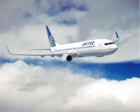 Ξαφνική αλλαγή πορείας αεροσκάφους της United Airlines