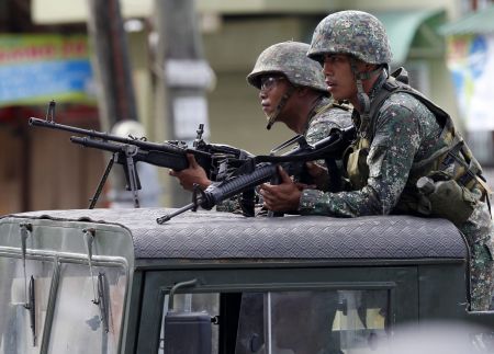 Φιλιππίνες: ‘Ενοπλοι απήγαγαν τρεις ξένους τουρίστες σε δημοφιλές θέρετρο