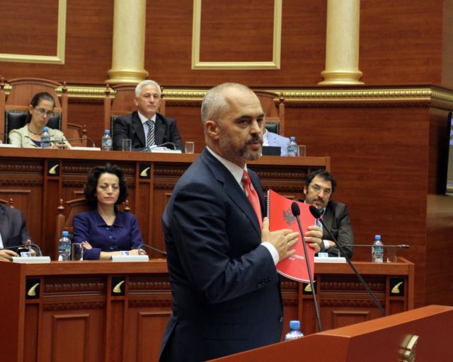 Αλβανία: Η Κομισιόν ανοίγει τον δρόμο προς την ΕΕ