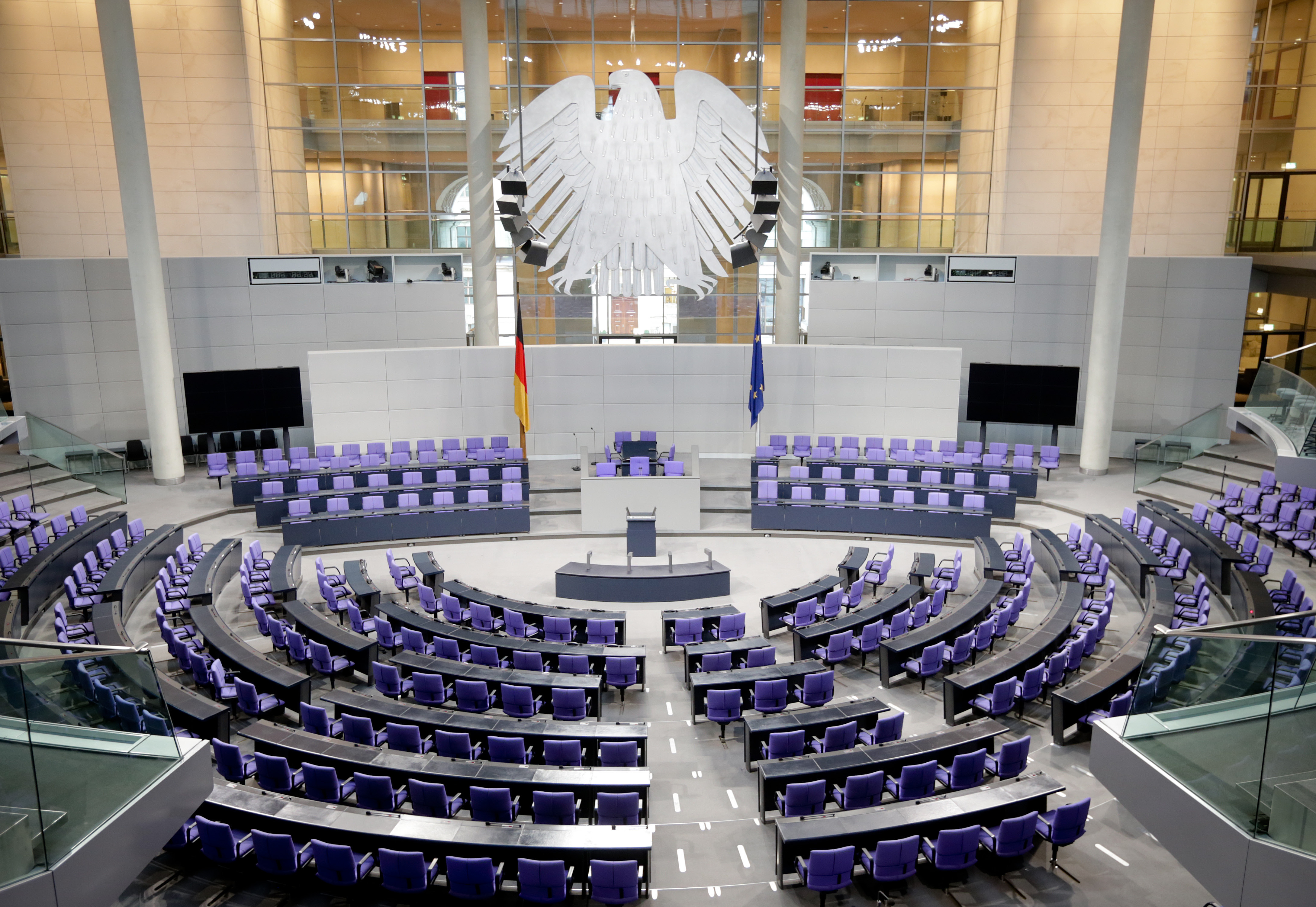 Γερμανική Βουλή: «Πυγμαχία» μεταξύ κυβέρνησης και αντιπολίτευσης για την Ελλάδα