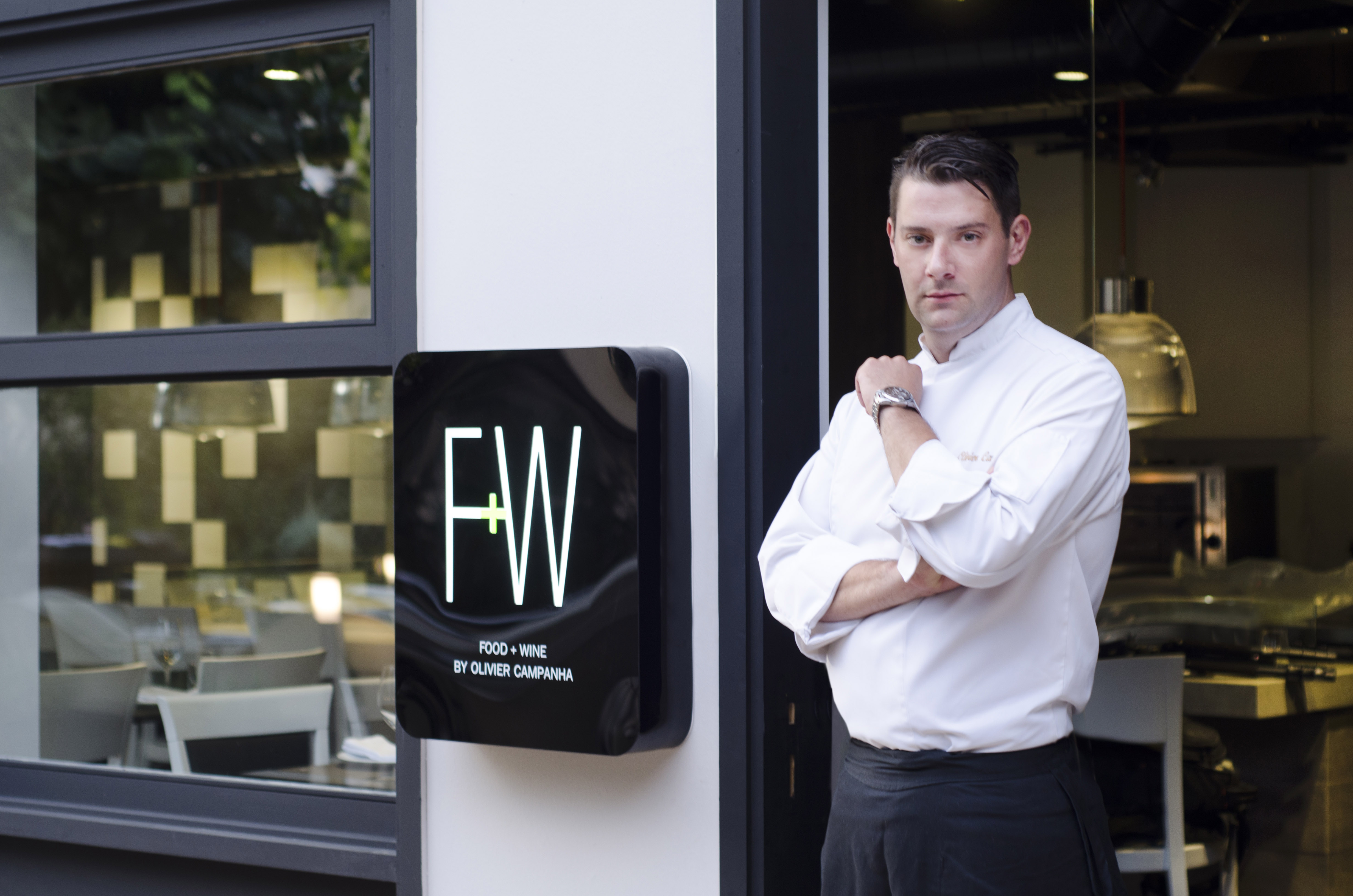 Κρασί και εκλεκτά εδέσματα