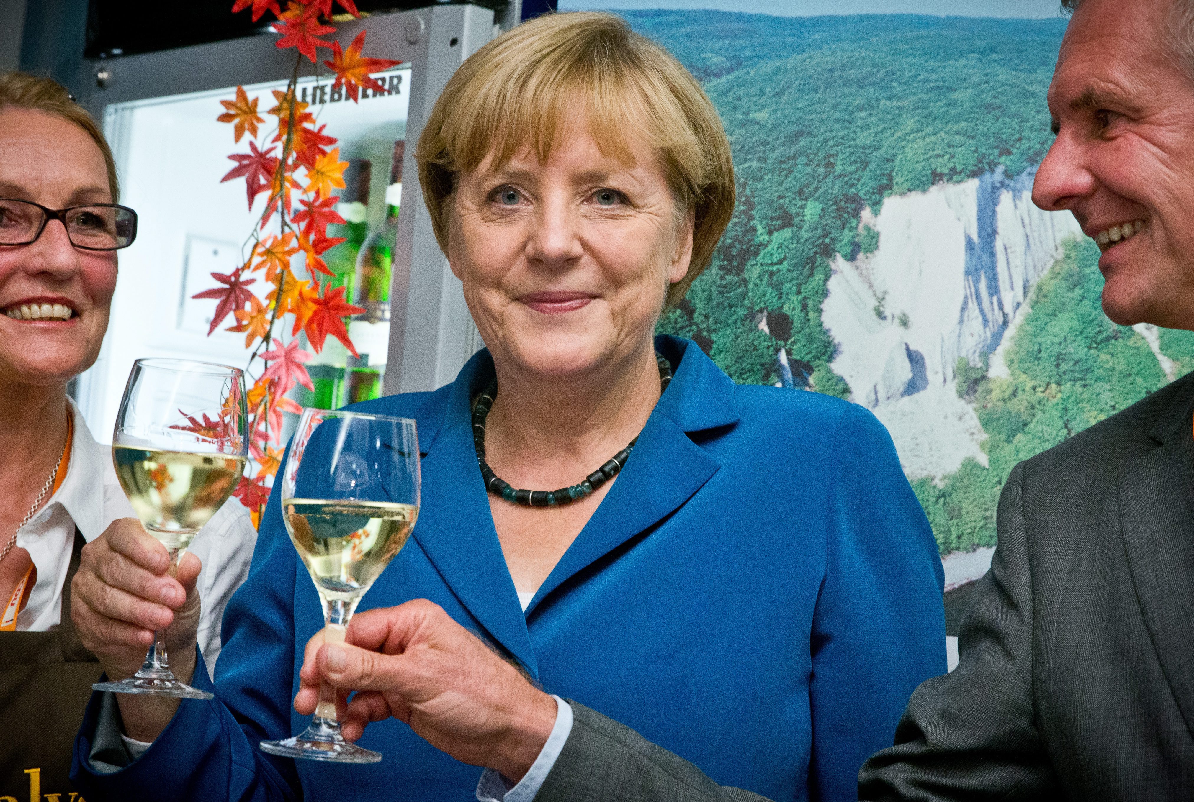 Γερμανία: Θρίαμβος Μέρκελ – Θρίλερ για την κυβέρνηση – Προς μεγάλο συνασπισμό