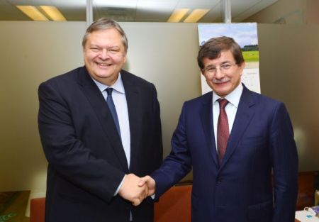 Τα ελληνοτουρκικά στο επίκεντρο της συνάντησης Βενιζέλου-Νταβούτογλου