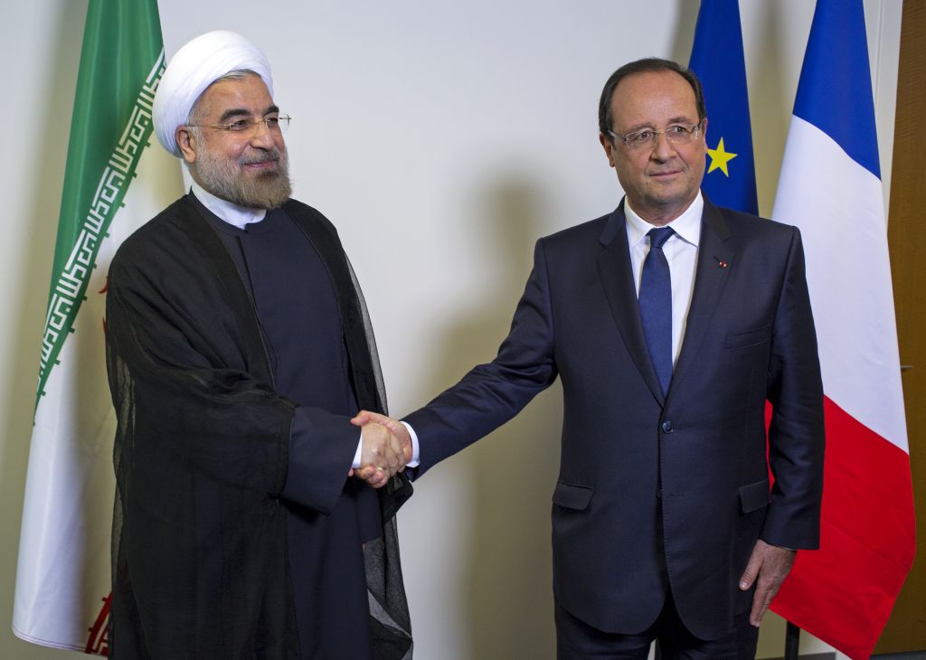Επίσημη πρόσκληση Ολάντ σε Ροχανί να επισκεφθεί το Παρίσι