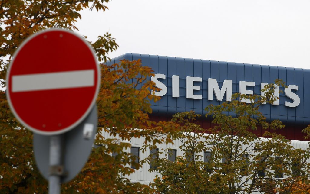 Bloomberg: Η Siemens «ψαλιδίζει» 11.600 θέσεις εργασίας