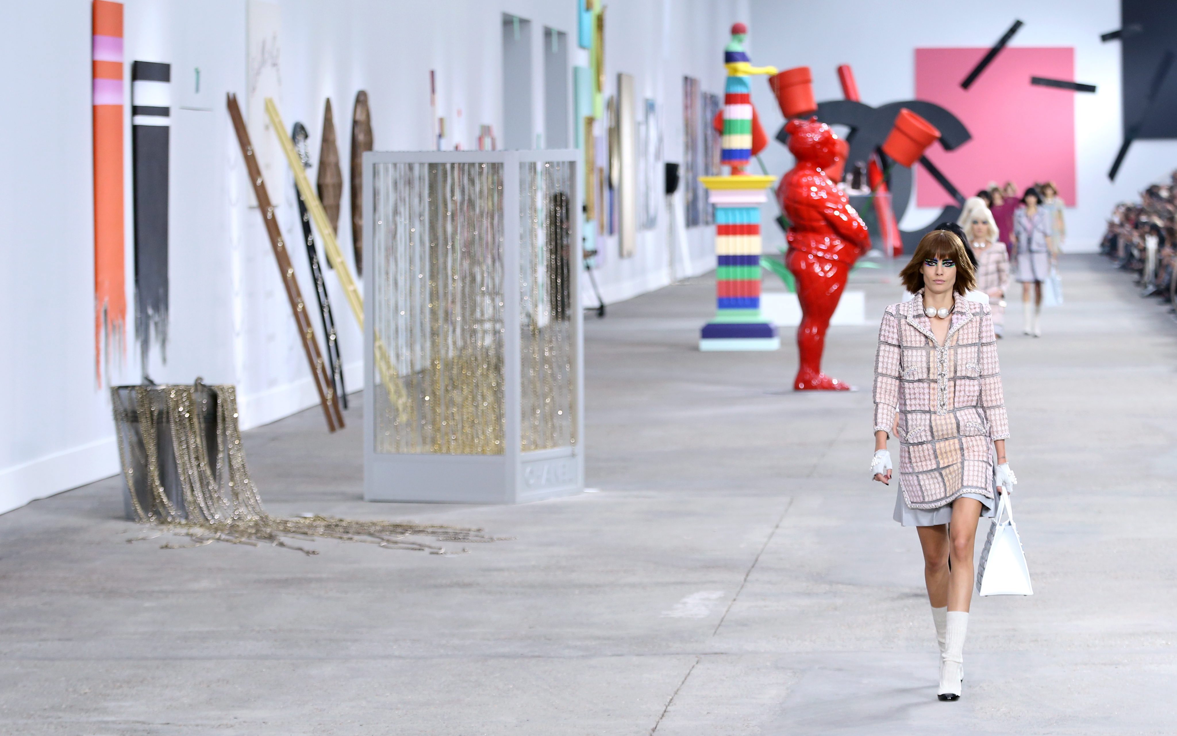 Oι ανοιξιάτικες τάσεις αγαπάνε την τέχνη