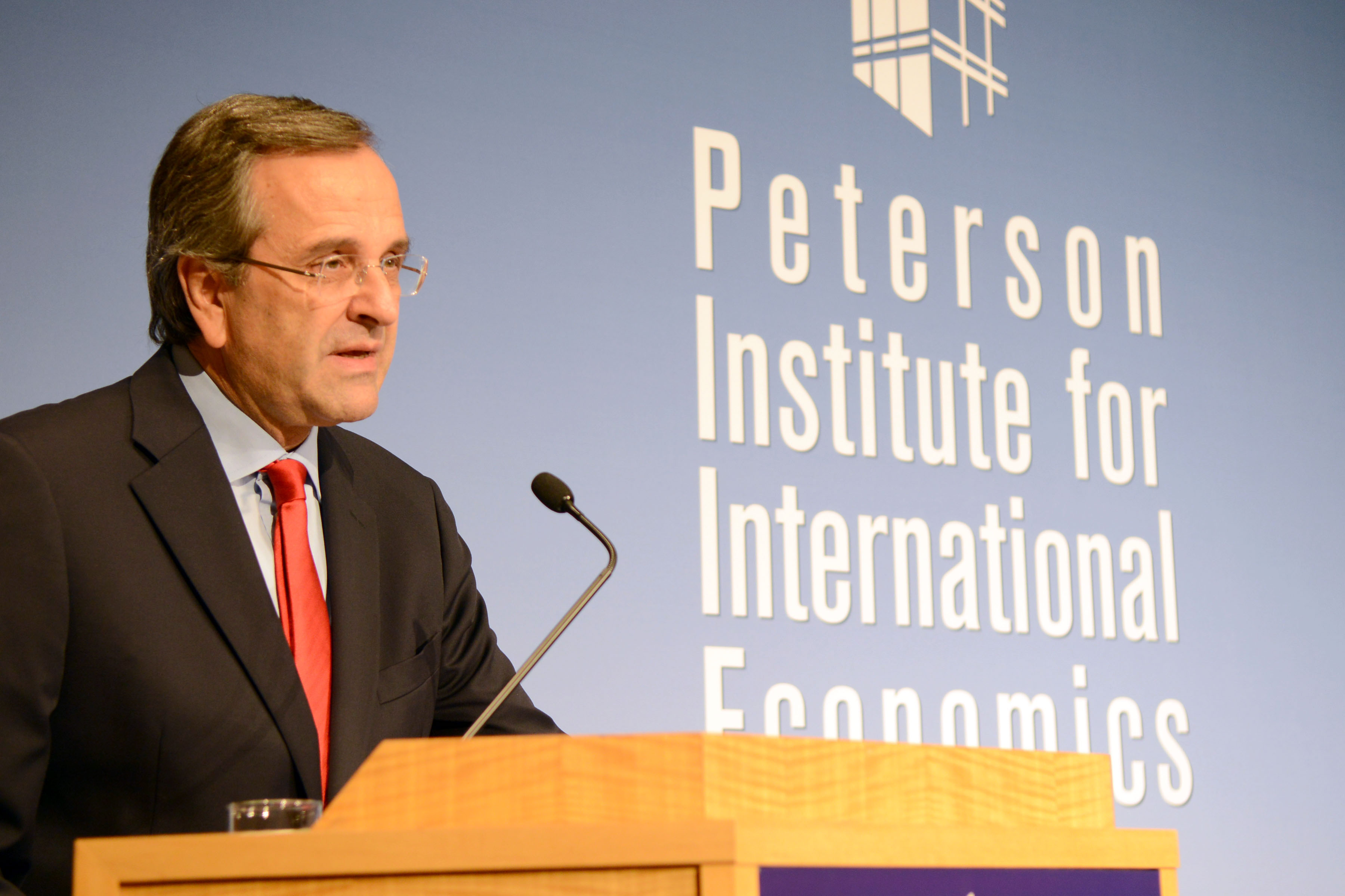 Government “surprised” by the release of Golden Dawn MPs