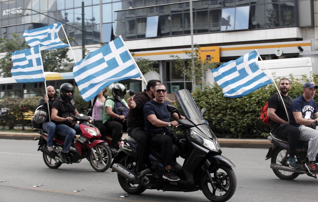 Απειλές χρυσαυγιτών κατά υποψηφίων του «Λιμανιού της Αγωνίας»