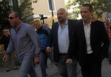 Χρυσή Αυγή: Εμφύλιος μετά τους… Ιούδες