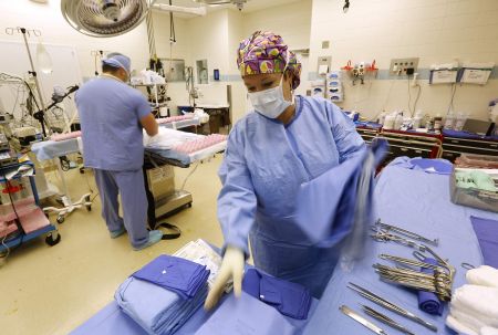 Η Γερουσία κάνει το πρώτο βήμα για να ξηλώσει το Obamacare