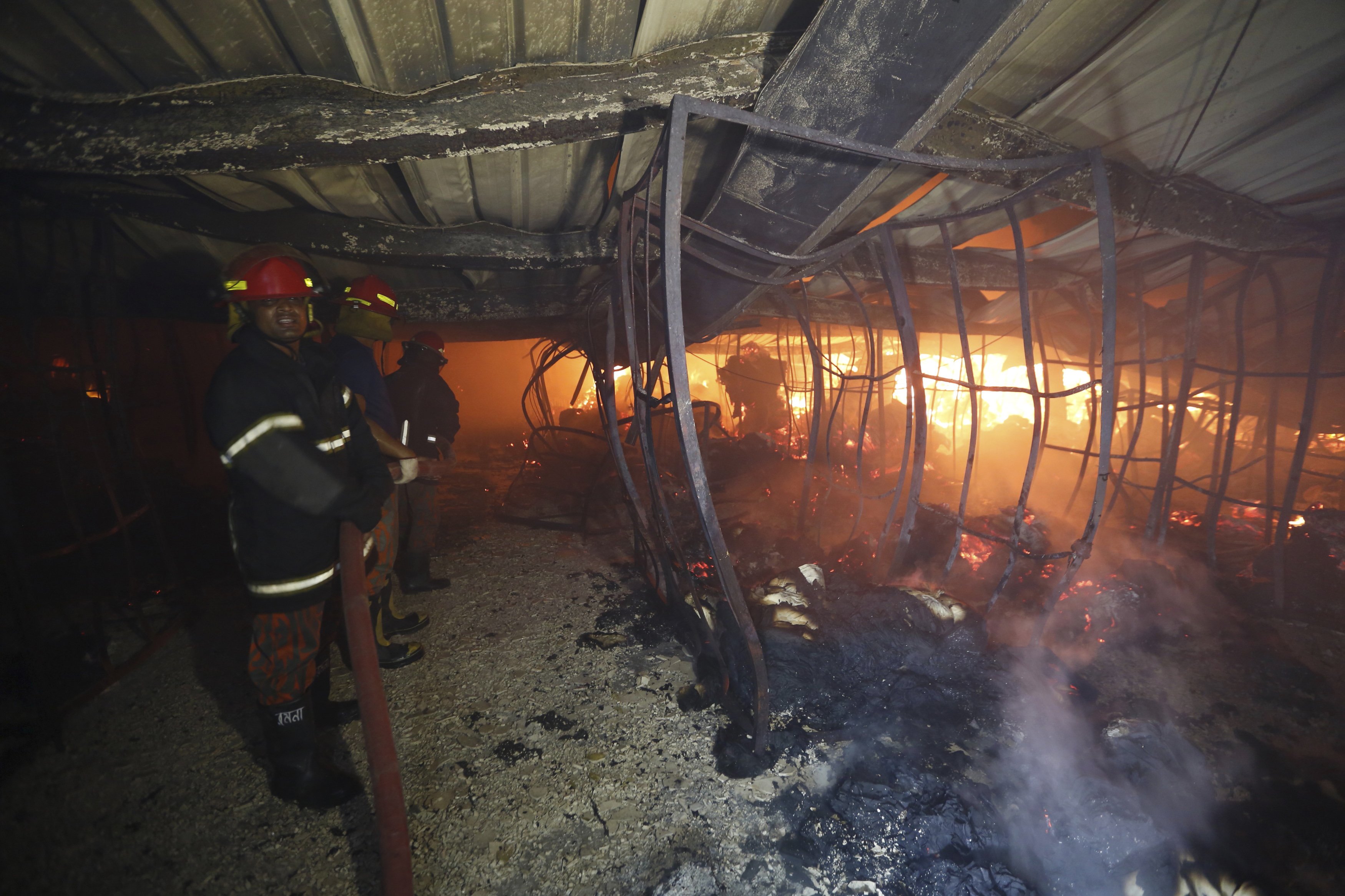 Ρότερνταμ: Υπό ελεγχο πυρκαγιά σε εργοστάσιο πετροχημικών