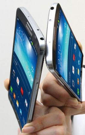 Ανοδικά τα smartphones το 2016