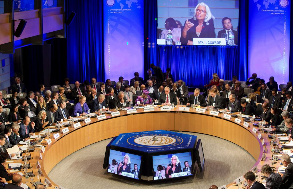 Deutsche Welle: Η εισοδηματική ανισότητα βλάπτει την ανάπτυξη