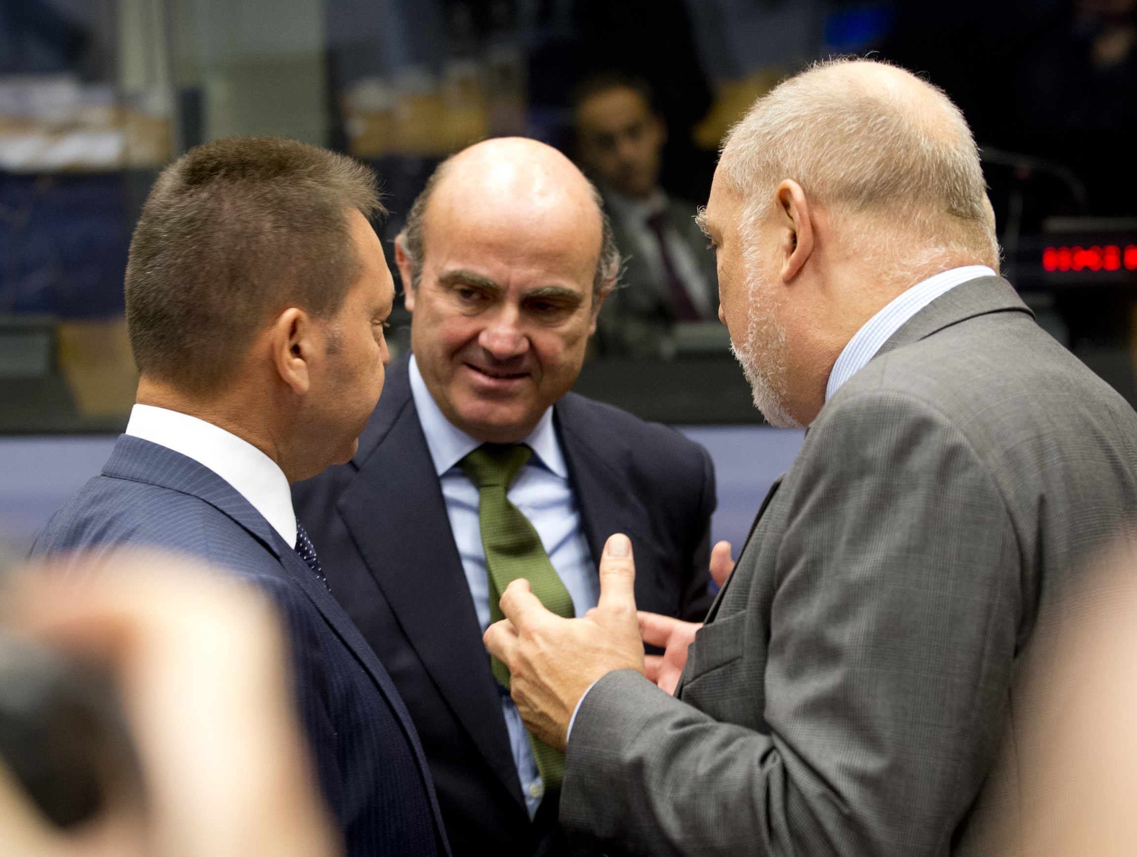 Eurogroup:Το Δεκέμβριο ή το πολύ τον Ιανουάριο θα κριθεί αν υπάρχει η ανάγκη για νέα δημοσιονομικά μέτρα