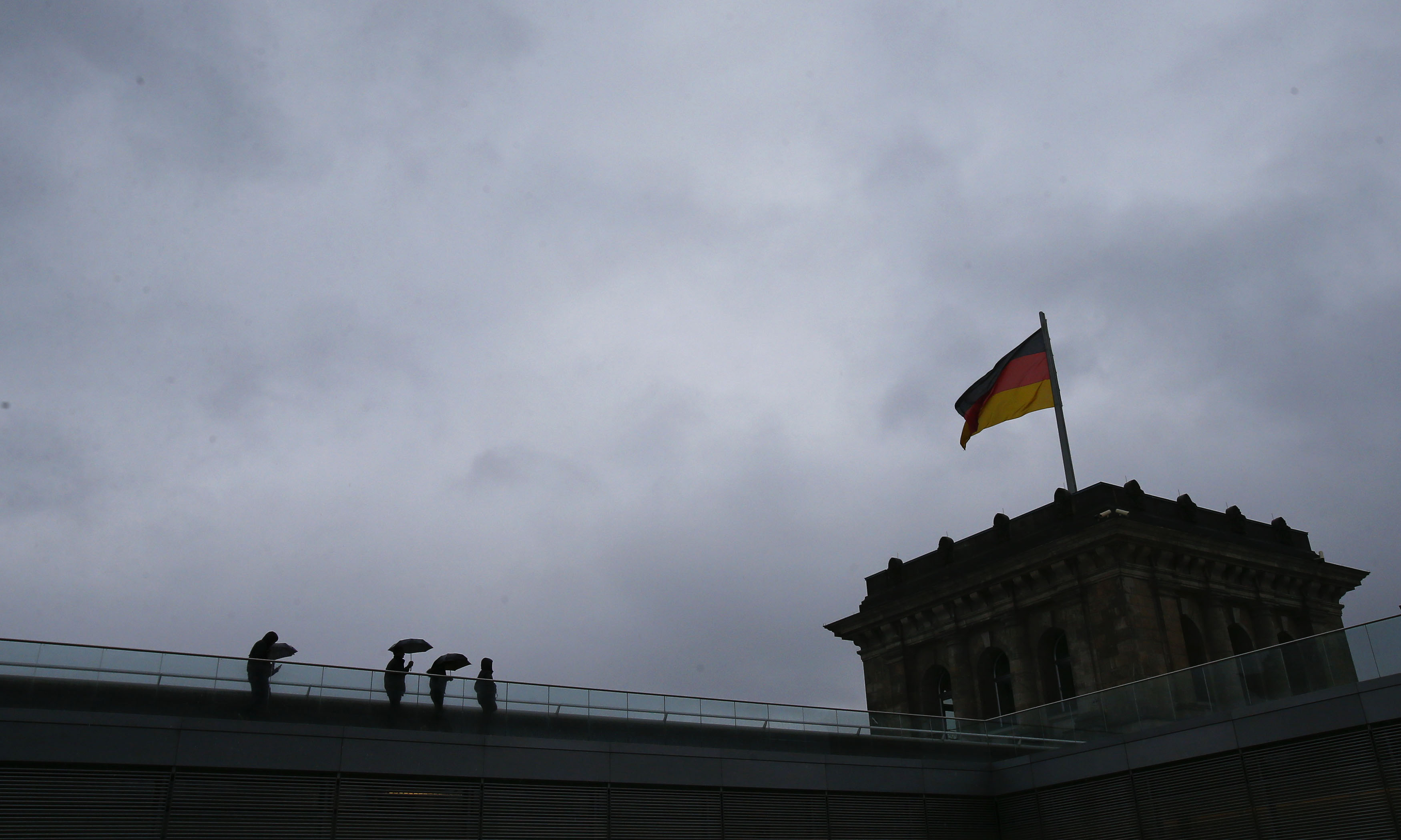 Bild-Μέρκελ: Οχι σε χαλάρωση του Συμφώνου Σταθερότητας