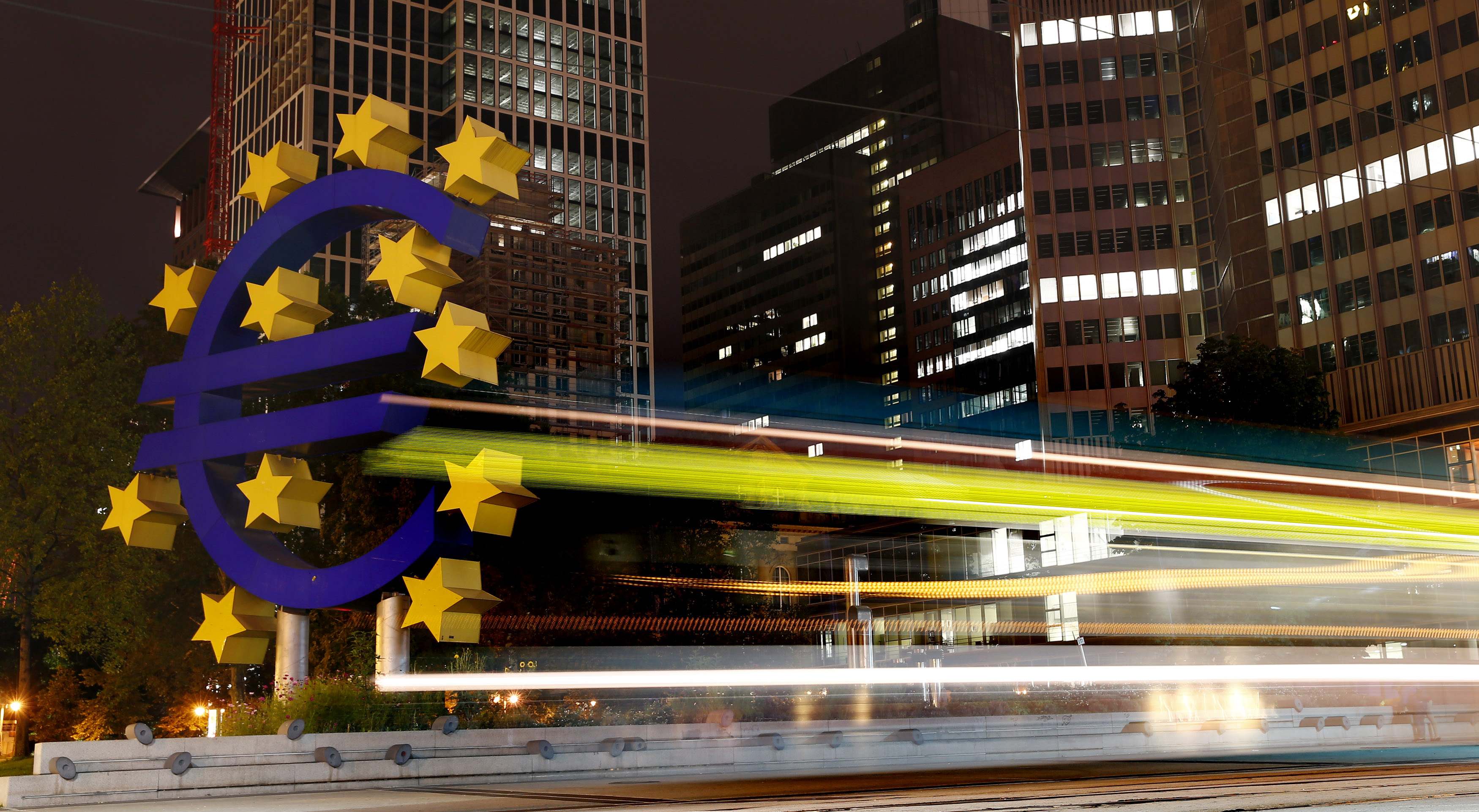 Σε υψηλά 2,5 ετών η μεταποίηση στην Ευρωζώνη το Φεβρουάριο