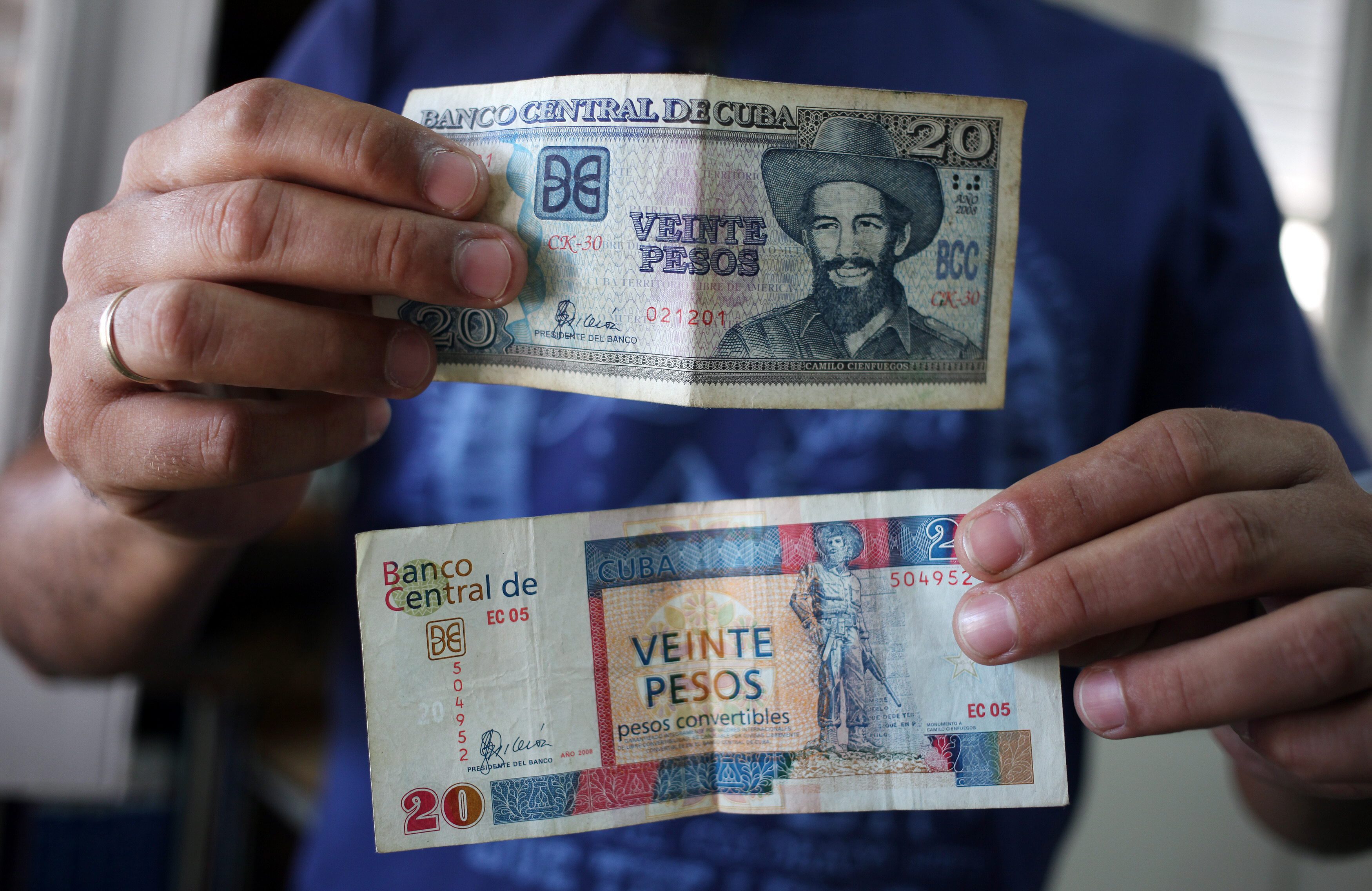 Куба доллары или евро. Куба валюта. Куба деньги. Валюта на Кубе. Денежная единица Кубы.