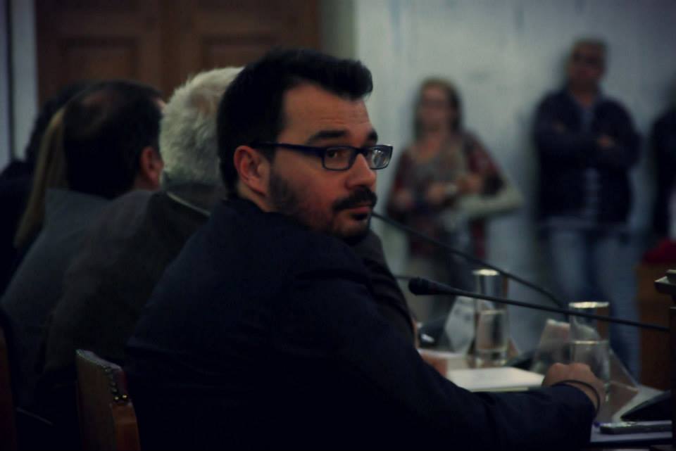 Παπαμιμίκος: Ο Τσίπρας έχει «φαγωθεί» να ρίξει την κυβέρνηση