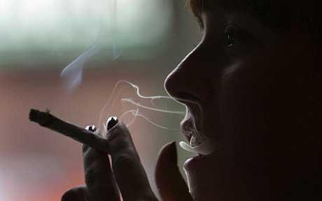 Νέα Υόρκη: Θα αγοράζουν τσιγάρα μόνο όσοι είναι πάνω από 21 ετών