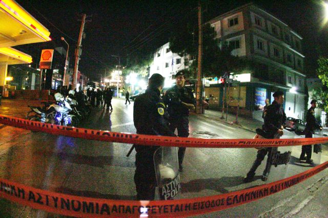 Ψάχνουν τρεις ποινικούς για τις δολοφονίες των χρυσαυγιτών