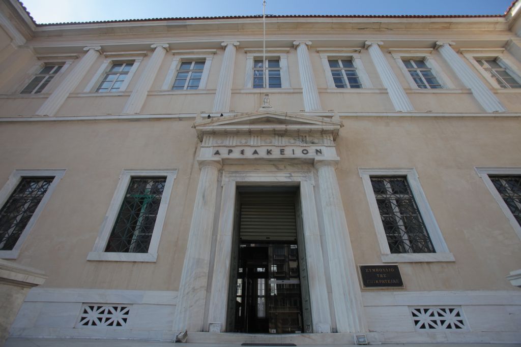 Στην Ολομέλεια του ΣτΕ η κρίση για τις περικοπές στις κύριες συντάξεις