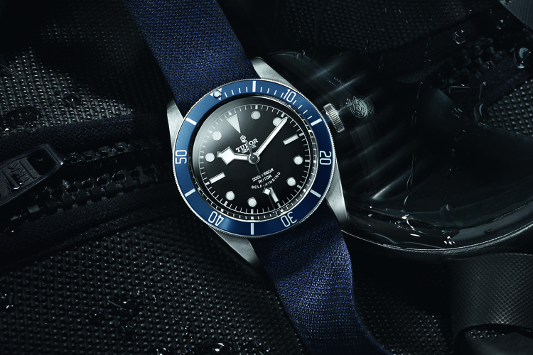 Στην επιφάνεια