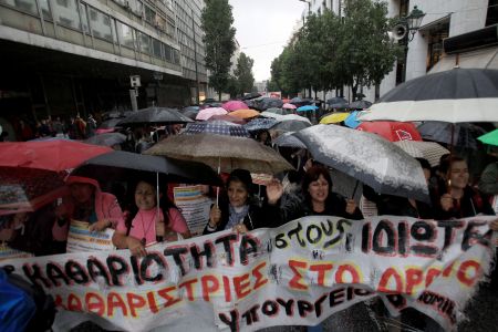 «Στοπ», κατ΄επιταγήν των δανειστών, στις απεργίες
