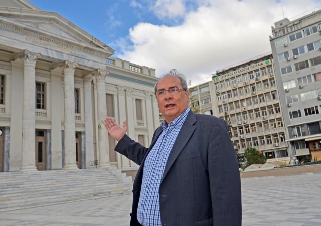 Στοπ του δημάρχου Πειραιά στη διανομή τροφίμων «μόνο για Έλληνες»