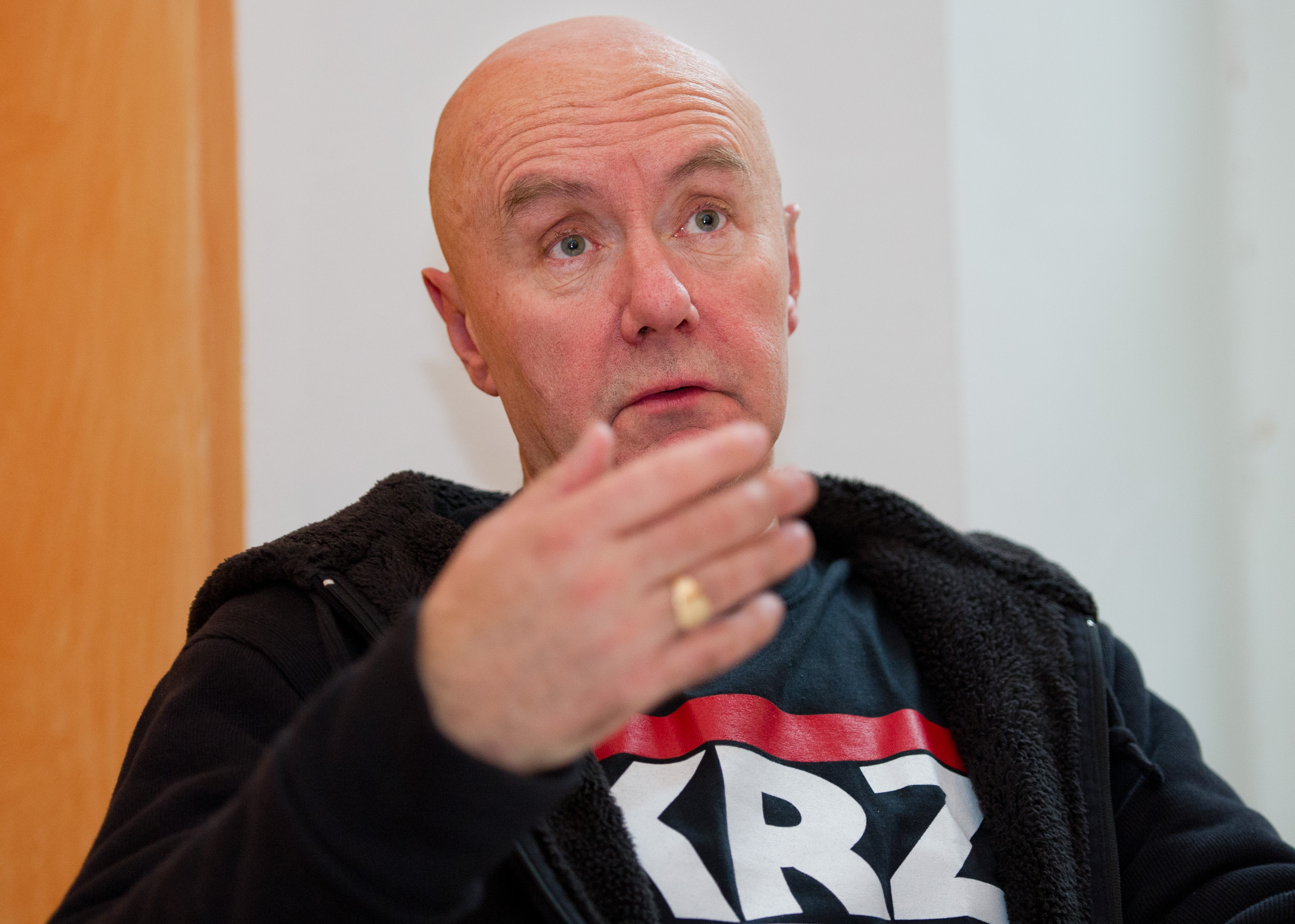 Ιρβιν Γουέλς: Η βρετανική ελίτ φοβάται την ανεξάρτητη Σκωτία