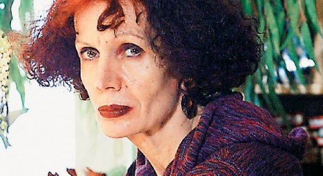 «Αφήγηση Ζωής» με τη συγγραφέα Ζυράννα Ζατέλη