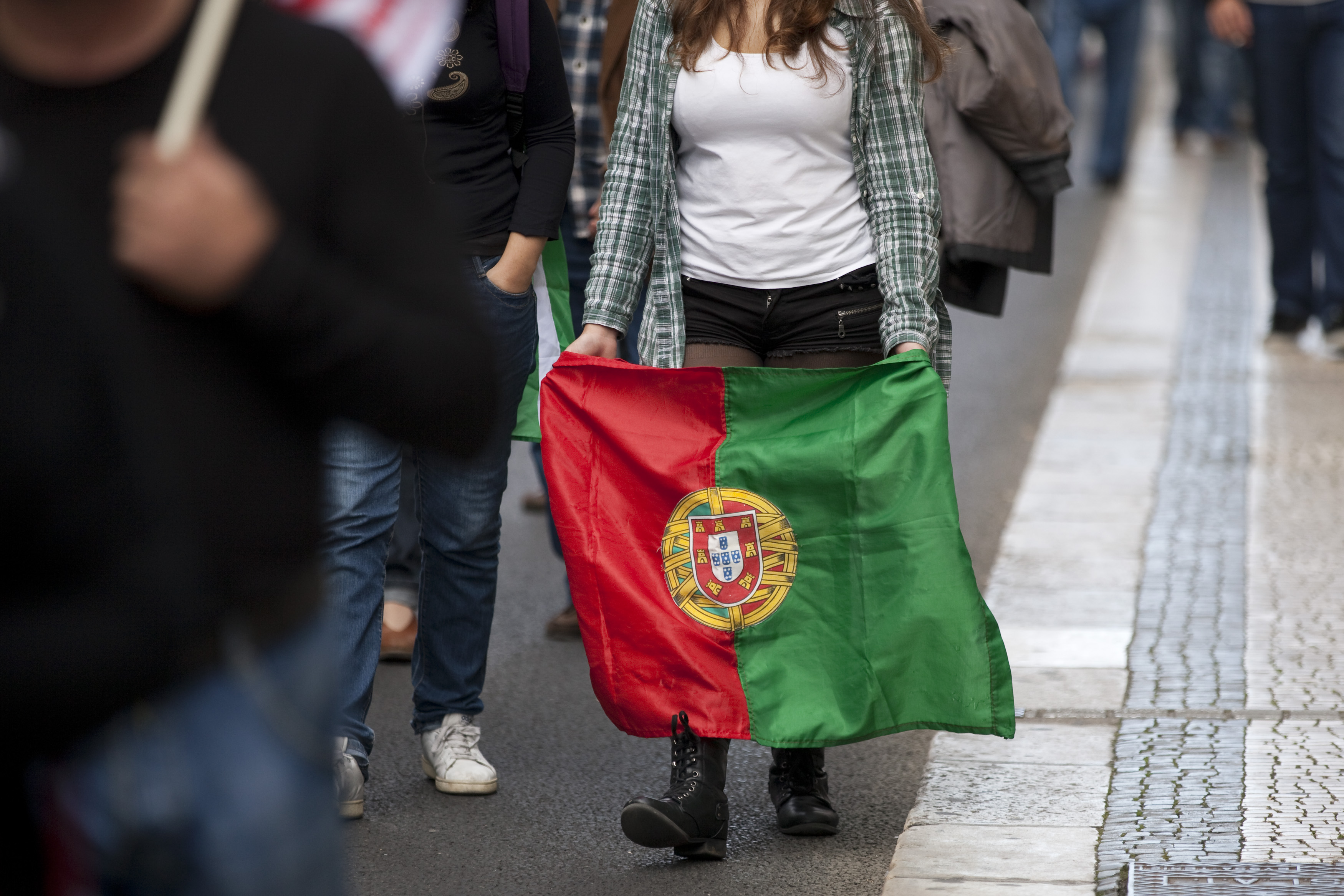 Κομισιόν: Ισοδύναμα μέτρα ζητά από τη Λισαβόνα
