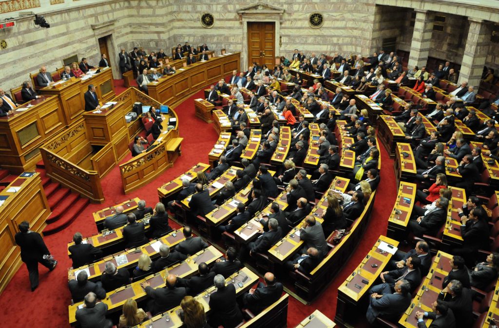 Σκέψεις επίσπευσης της προεδρικής εκλογής