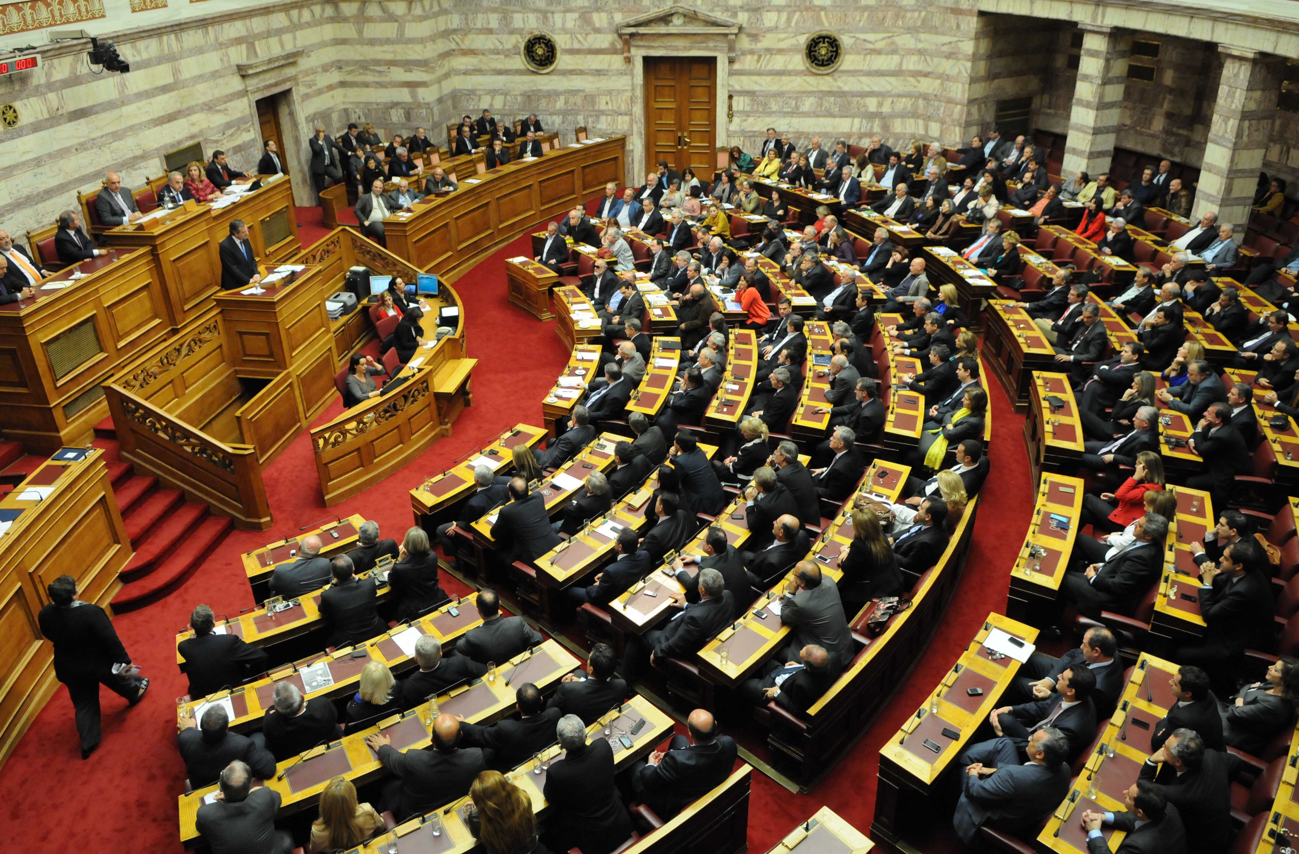 Βουλή: Απερρίφθη η πρόταση δυσπιστίας με 153 κατά, 124 υπέρ και 17 παρών