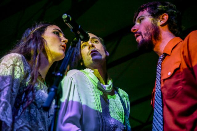 Καναδέζικη επιτυχία με τους «Of Montreal» στο SIX D.O.G.S.