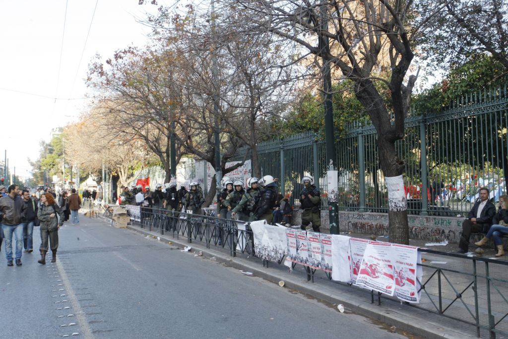 Kυκλοφοριακές ρυθμίσεις για τον τριήμερο εορτασμό του Πολυτεχνείου