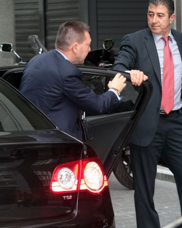 Στουρνάρας-τρόικα: Επιτάχυνση των αποκρατικοποιήσεων