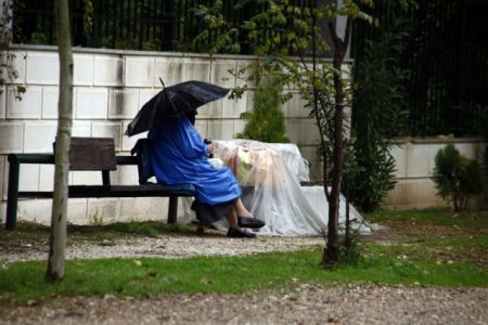 Eκτακτα μέτρα για την προστασία των αστέγων από το κύμα ψύχους